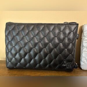 Lug Peekaboo Vegan Leather. NWOT.
Black, Olive Green, Metallic Silver